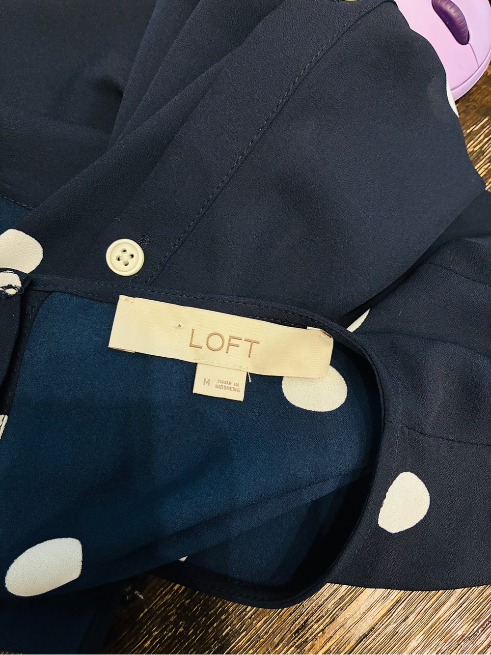 LOFT Navy White Polka Dot Flutter Sleeve Blouse Top Size Medium - Picture 5 of 5